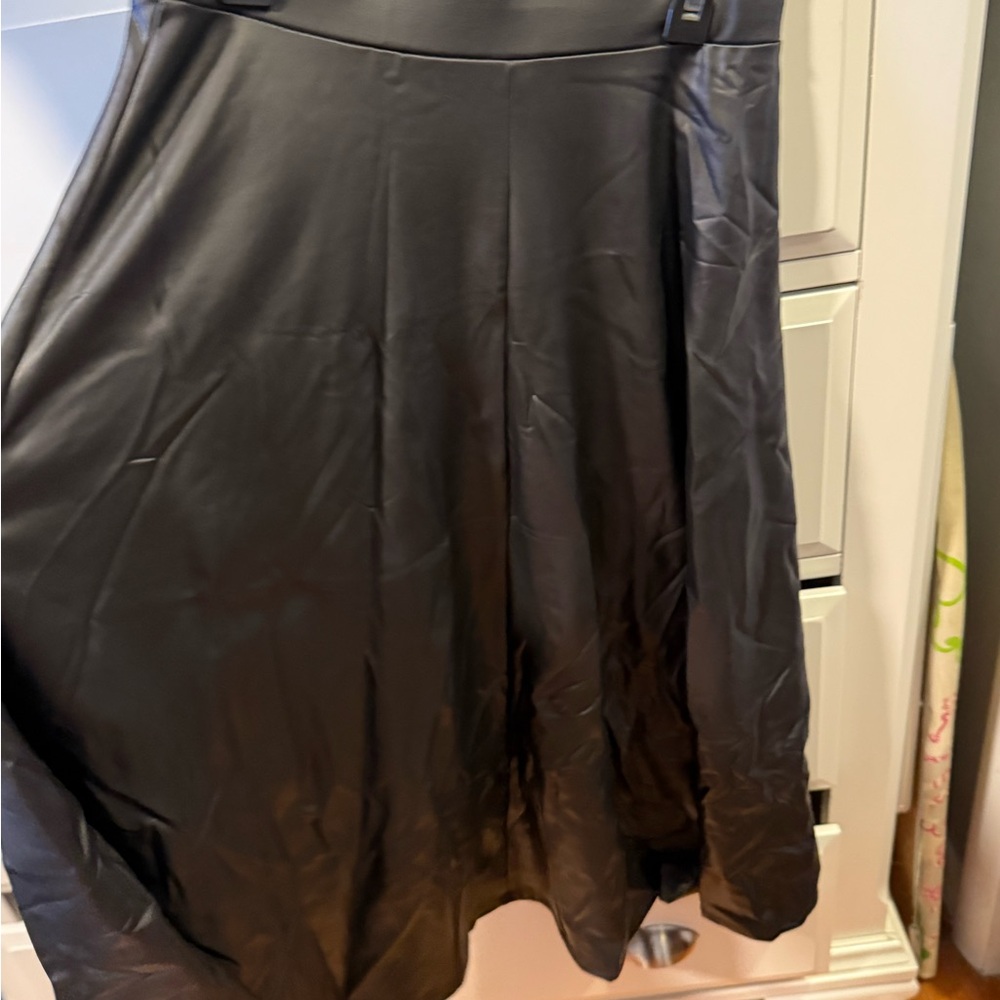 Elegant Black Women's Skirt